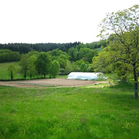 Holiday home Former Near Auvergne Volcanoes Calvinet